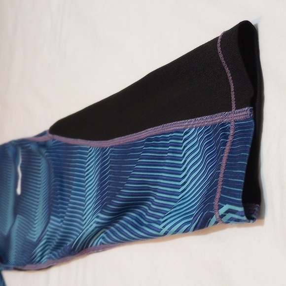 Nike Pro Women’s Dri-Fit Pyramid Training Printed Workout Leggings Sz S Athletic - Picture 2 of 11